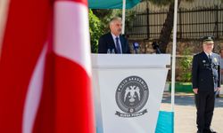 BURSA VALİSİ EROL AYYILDIZ, POMEM MEZUNİYET TÖRENİNDE GENÇ POLİSLERİN HEYECANINA ORTAK OLDU