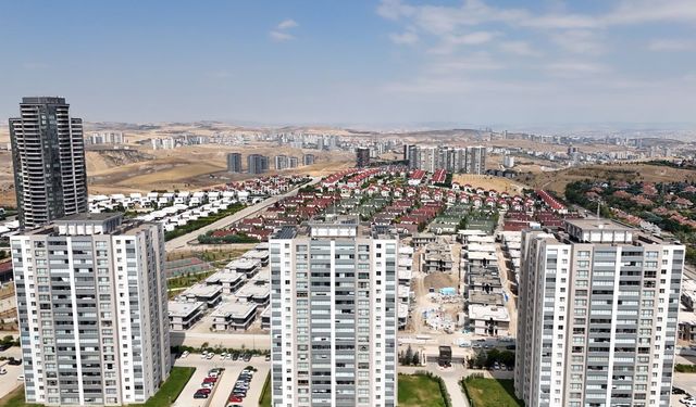 Konut fiyatları kağıt üzerinde duruyor, kasada düşüyor