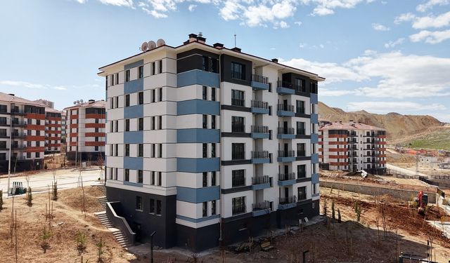 Malatya Yeşilyurt'ta 623 sosyal konutun teslimatı başladı
