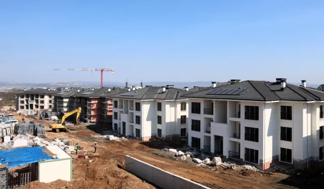 Kocaeli'de Kartepe Kent Konut Evleri'nde kaba inşaat tamamlandı