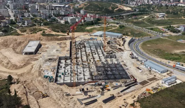 Kocaeli Çayırova'da hastane inşaatına tam gaz devam