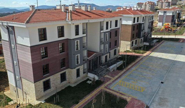 Konya Hüyük'te 125 sosyal konut hak sahipleri ile buluştu