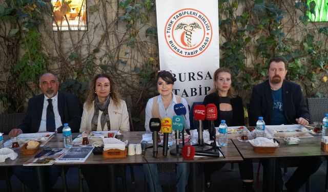 BURSA TABİP ODASI YENİ YÖNETİMİ BASIN MENSUPLARIYLA BULUŞT