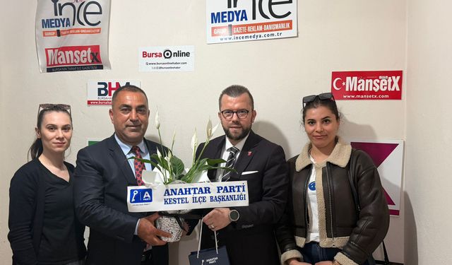 ANAHTAR PARTİ KESTEL İLÇE YÖNETİMİNDEN ÇİÇEKLİ VE HEDİYELİ NEZAKET ZİYARETİ