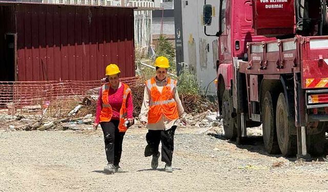 ‘İnşaatın Kadın Ustaları’ Hatay’da iş başı yaptı