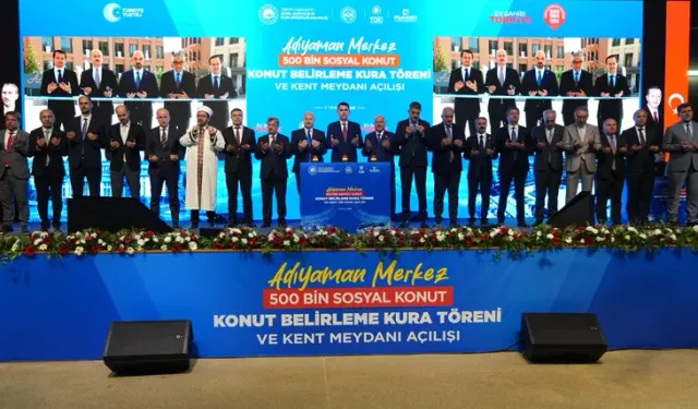 Adıyaman’da 4 bin 905 sosyal konut için kura çekildi... Yeni kent meydanı açıldı