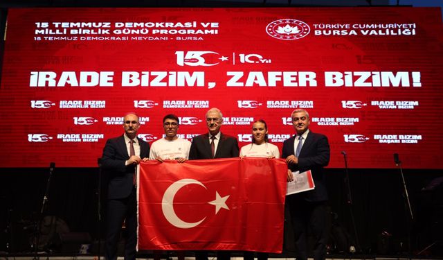 VALİ EROL AYYILDIZ, ŞEHİTLERİMİZİ MİNNET VE RAHMETLE ANDI