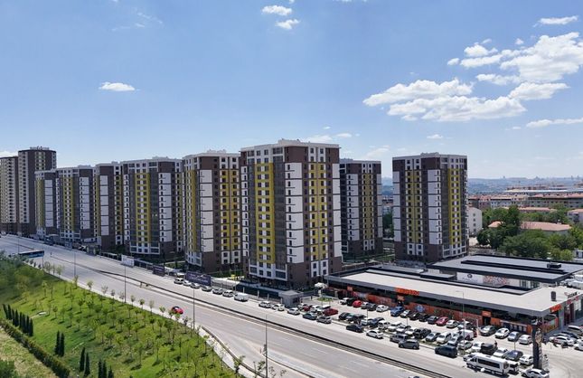 Adres Ankara Evleri'nin  ikinci etabında teslim heyecanı yaşanıyor