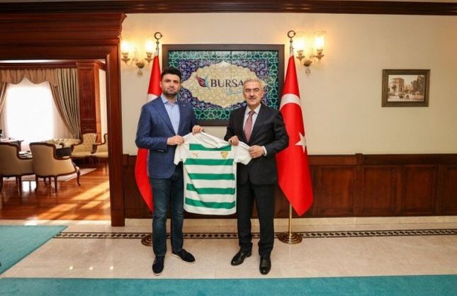 BURSA’NIN ORTAK DEĞERİ BURSASPOR’A VALİ AYYILDIZ’DAN TAM DESTEK