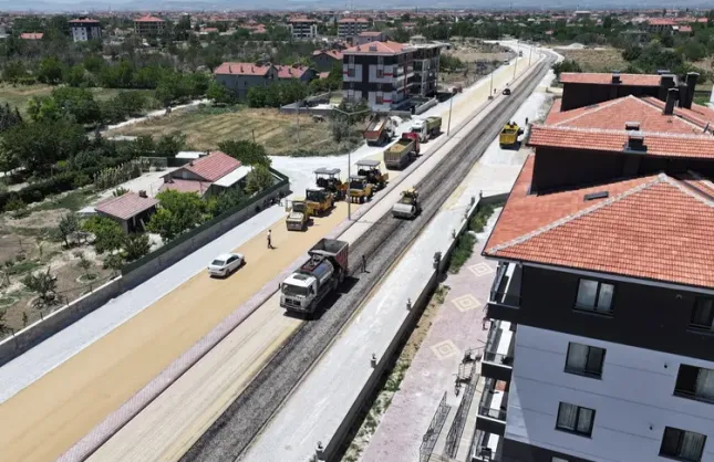 Karatay'da ulaşım ağı büyüyor
