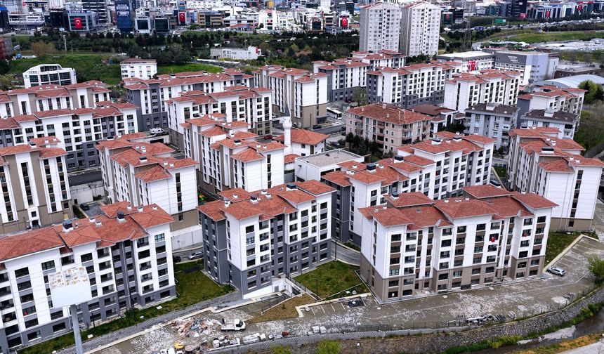 Ataşehir’de Kentsel Dönüşüm Coşkusu: Şerifali’de Yenilenen 1442 Konutun Teslimleri Başladı
