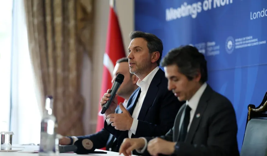 Sıfır Atık Vakfı Başkanı Ağırbaş ve Bakan Bayraktar, Londra’da STK Temsilcileriyle Bir Araya Geldi